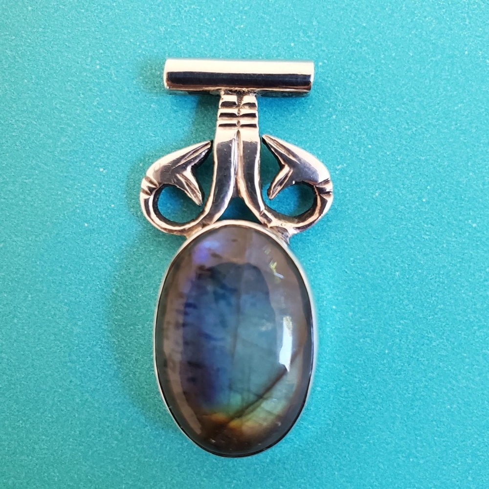 925 Sterling Silver Labradorite Pendant